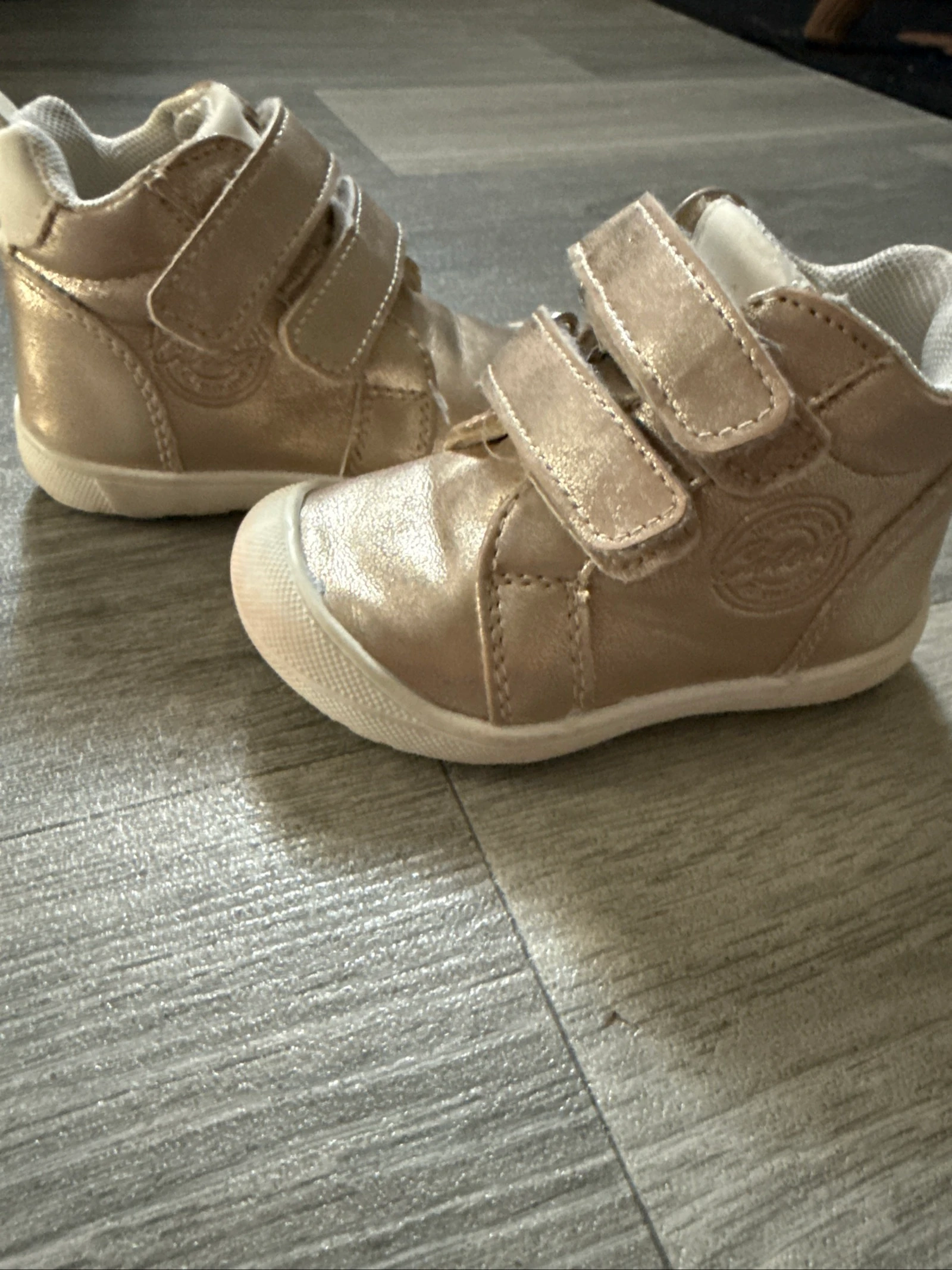 Chaussures pour bébé effet pailletée (pointure 20)